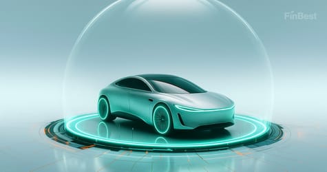 Автовласник проводить фотоогляд автомобіля через смартфон для оформлення повного КАСКО онлайн.